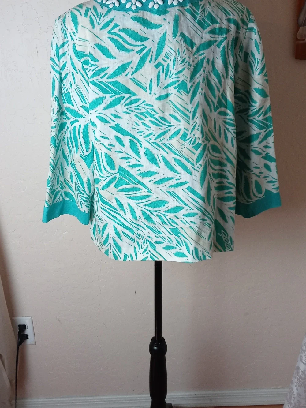 JM Collection Turquoise Linen Jacket - Picture 4 of 6